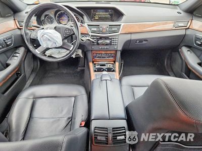 Zdjęcie 8 z 12 samochodu: 2012 MERCEDES-BENZ E 350 4MATIC VIN:WDDHF8JB7CA597331 - miniatura