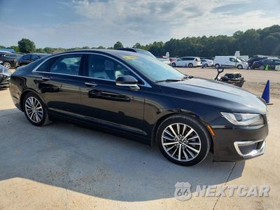 Czwarte zdjęcie samochodu z boku: 2017 LINCOLN MKZ PREMIERE VIN:3LN6L5A91HR619063 - miniatura