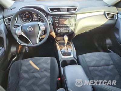 Zdjęcie 8 z 13 samochodu: 2015 NISSAN ROGUE SV VIN:5N1AT2MT0FC890658 - miniatura