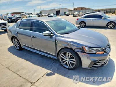 Czwarte zdjęcie samochodu z boku: 2017 VOLKSWAGEN PASSAT R-LINE VIN:1VWDT7A35HC064827 - miniatura
