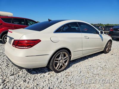 Trzecie zdjęcie samochodu z tyłu: 2014 MERCEDES-BENZ E 350 VIN:WDDKJ5KBXEF228180 - miniatura