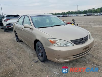 Czwarte zdjęcie samochodu z boku: 2003 TOYOTA CAMRY LE VIN:4T1BE32K93U727298 - miniatura