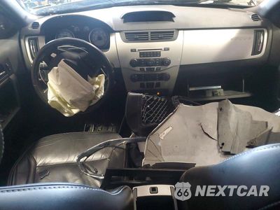 Zdjęcie 8 z 12 samochodu: 2011 FORD FOCUS SES VIN:1FAHP3GN6BW156793 - miniatura
