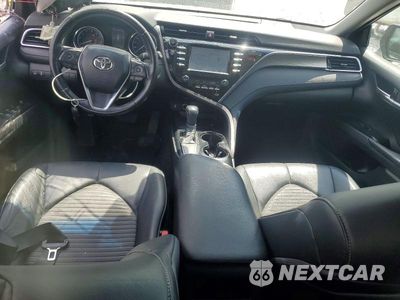 Zdjęcie 8 z 12 samochodu: 2018 TOYOTA CAMRY SE VIN:4T1B11HK1JU648468 - miniatura
