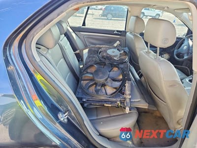 Zdjęcie 10 z 12 samochodu: 2005 VOLKSWAGEN NEW JETTA 2.5 VIN:3VWRF71K45M620673 - miniatura