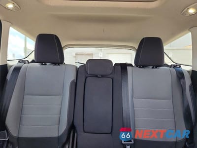 Zdjęcie 10 z 13 samochodu: 2016 FORD ESCAPE SE VIN:1FMCU9GXXGUC86706 - miniatura