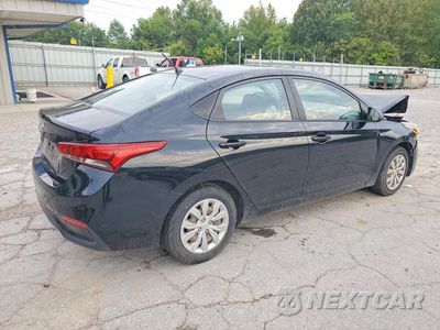 Trzecie zdjęcie samochodu z tyłu: 2021 HYUNDAI ACCENT SE VIN:3KPC24A67ME129805 - miniatura