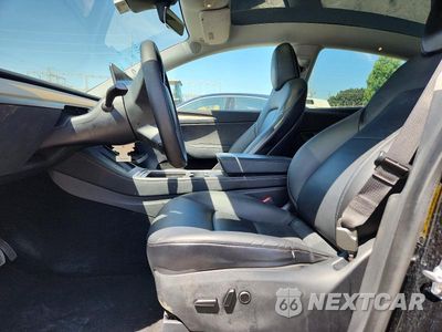 Zdjęcie 7 z 12 samochodu: 2023 TESLA MODEL Y VIN:7SAYGDEE2PA042210 - miniatura