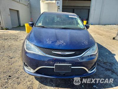 Piąte zdjęcie samochodu w środku: 2020 CHRYSLER PACIFICA TOURING VIN:2C4RC1FG8LR108384 - miniatura