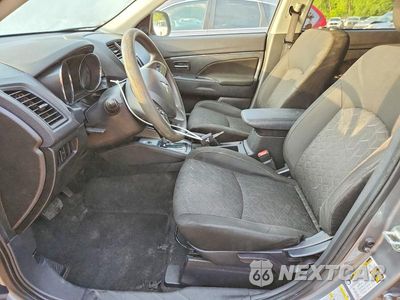 Zdjęcie 7 z 14 samochodu: 2023 MITSUBISHI OUTLANDER SPORT S/SE VIN:JA4ARUAU9PU009098 - miniatura