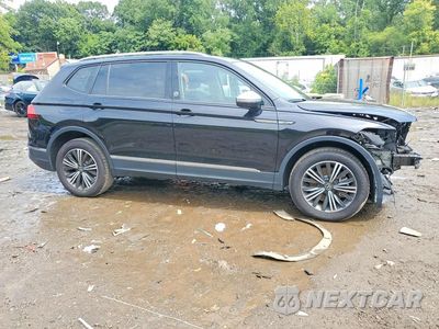 Czwarte zdjęcie samochodu z boku: 2024 VOLKSWAGEN TIGUAN WOLFSBURG VIN:3VVAB7AX0RM226408 - miniatura