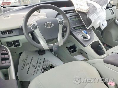 Zdjęcie 8 z 12 samochodu: 2011 TOYOTA PRIUS TWO VIN:JTDKN3DU5B5306187 - miniatura