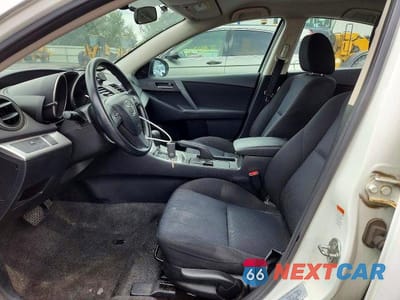 Zdjęcie 7 z 12 samochodu: 2010 MAZDA 3 I VIN:JM1BL1SF3A1323557 - miniatura