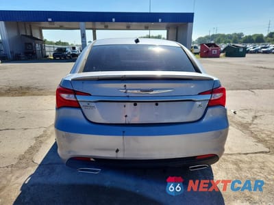 Zdjęcie 6 z 13 samochodu: 2014 CHRYSLER 200 LIMITED VIN:1C3CCBCG7EN183470 - miniatura