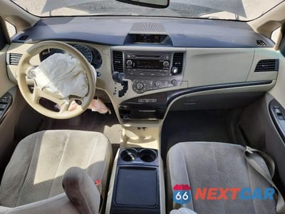 Zdjęcie 8 z 14 samochodu: 2011 TOYOTA SIENNA LE VIN:5TDJK3DC2BS001123 - miniatura