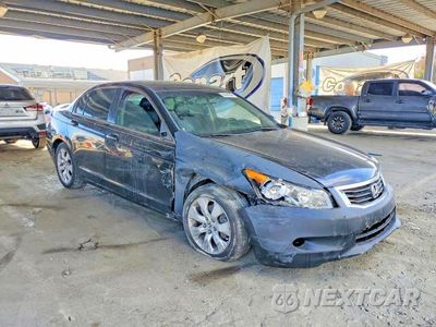 Czwarte zdjęcie samochodu z boku: 2009 HONDA ACCORD EXL VIN:1HGCP26839A154907 - miniatura