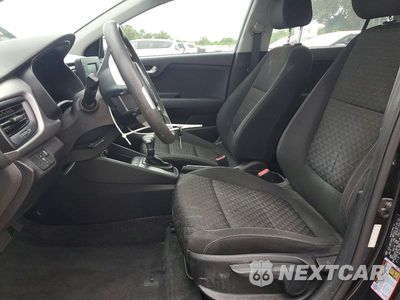 Zdjęcie 7 z 12 samochodu: 2019 KIA RIO S VIN:3KPA24AB5KE248129 - miniatura