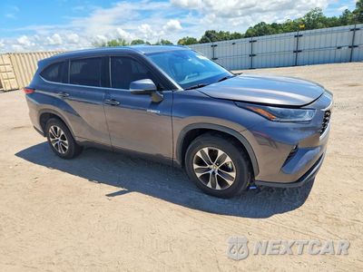 Czwarte zdjęcie samochodu z boku: 2021 TOYOTA HIGHLANDER HYBRID XLE VIN:5TDGARAH9MS008752 - miniatura