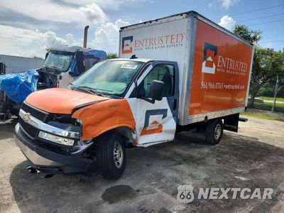 2021 CHEVROLET EXPRESS BOX TRUCK 1GB0GRFP2M1251272 - główne zdjęcie licytacji z USA - miniatura