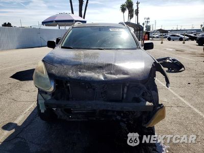 Piąte zdjęcie samochodu w środku: 2011 NISSAN ROGUE VIN:JN8AS5MT0BW575915 - miniatura