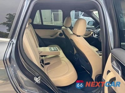Zdjęcie 11 z 15 samochodu: 2020 BMW X1 SDRIVE28I VIN:WBXJG7C0XL5P55560 - miniatura