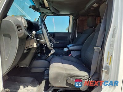 Zdjęcie 7 z 13 samochodu: 2011 JEEP WRANGLER UNLIMITED SPORT VIN:1J4HA3H16BL575102 - miniatura
