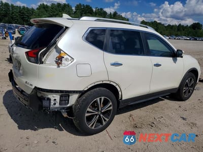 Trzecie zdjęcie samochodu z tyłu: 2019 NISSAN ROGUE SV VIN:JN8AT2MV1KW402241 - miniatura