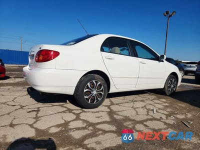 Trzecie zdjęcie samochodu z tyłu: 2004 TOYOTA COROLLA LE VIN:1NXBR32E94Z281668 - miniatura