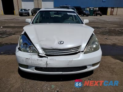 Piąte zdjęcie samochodu w środku: 2002 LEXUS ES 300 VIN:JTHBF30G225026271 - miniatura