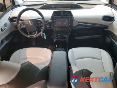 Zdjęcie 8 z 14 samochodu: 2021 TOYOTA PRIUS XLE AWD-E VIN:JTDL9MFU6M3030161 - miniatura