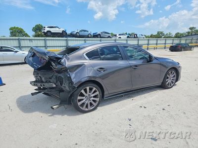 Trzecie zdjęcie samochodu z tyłu: 2020 MAZDA 3 SELECT VIN:3MZBPACL3LM115688 - miniatura