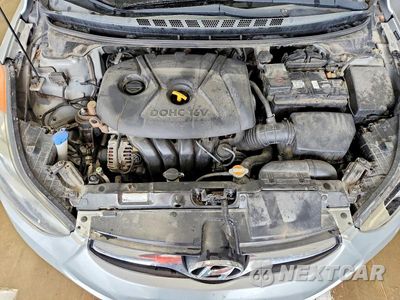 Zdjęcie 11 z 12 samochodu: 2013 HYUNDAI ELANTRA GLS VIN:5NPDH4AEXDH159631 - miniatura