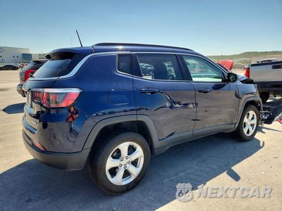 Trzecie zdjęcie samochodu z tyłu: 2018 JEEP COMPASS LATITUDE VIN:3C4NJDBB4JT103631 - miniatura