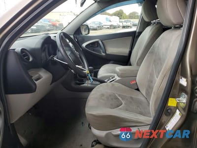 Zdjęcie 7 z 13 samochodu: 2011 TOYOTA RAV4 BASE VIN:2T3ZF4DV4BW085684 - miniatura