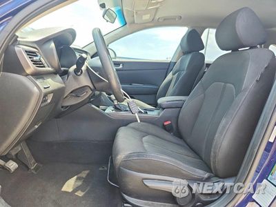 Zdjęcie 7 z 12 samochodu: 2017 KIA OPTIMA LX VIN:5XXGT4L38HG174878 - miniatura