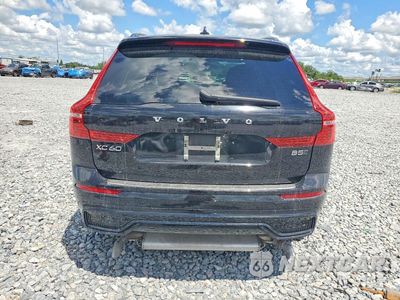 Zdjęcie 6 z 13 samochodu: 2023 VOLVO XC60 PLUS VIN:YV4L12RL2P1370239 - miniatura