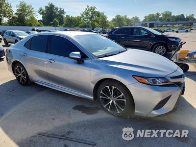Czwarte zdjęcie samochodu z boku: 2018 TOYOTA CAMRY SE VIN:JTNB11HK9J3051753 - miniatura