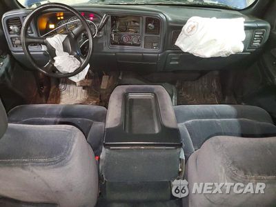 Zdjęcie 8 z 13 samochodu: 2001 CHEVROLET SILVERADO K1500 VIN:1GCEK19T11E104410 - miniatura