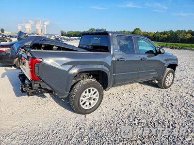 Trzecie zdjęcie samochodu z tyłu: 2026 TOYOTA TACOMA SR5 VIN:3TYKB5FN3TT037505 - miniatura