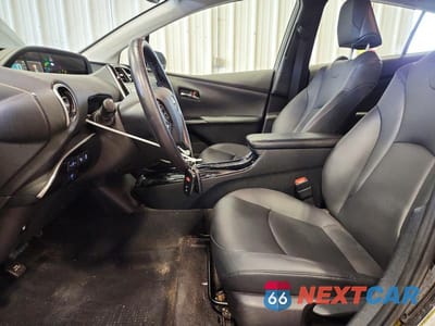 Zdjęcie 7 z 12 samochodu: 2020 TOYOTA PRIUS XLE AWD-E VIN:JTDL9RFU0L3014680 - miniatura