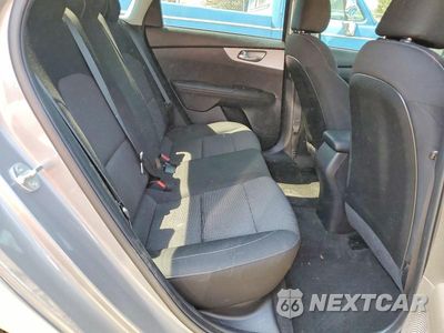 Zdjęcie 10 z 12 samochodu: 2023 KIA FORTE LXS VIN:3KPF24AD0PE595995 - miniatura