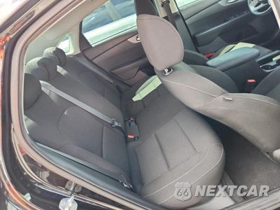 Zdjęcie 10 z 13 samochodu: 2021 KIA FORTE FE VIN:3KPF24AD0ME323264 - miniatura