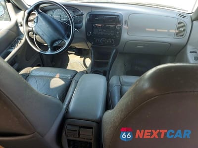 Zdjęcie 8 z 13 samochodu: 1997 FORD EXPLORER VIN:1FMDU35P8VZA78876 - miniatura