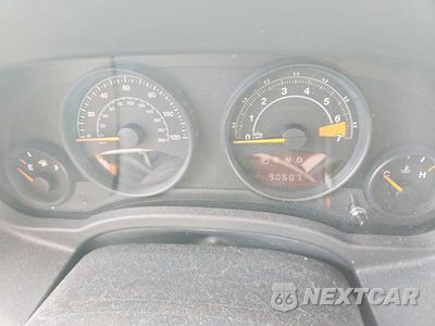 Zdjęcie 9 z 12 samochodu: 2017 JEEP PATRIOT LATITUDE VIN:1C4NJRFB8HD195544 - miniatura