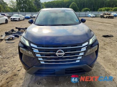 Piąte zdjęcie samochodu w środku: 2025 NISSAN ROGUE SV VIN:5N1BT3BA1SC821354 - miniatura
