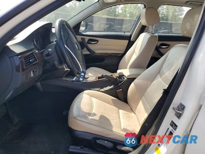 Zdjęcie 7 z 13 samochodu: 2011 BMW 328 I VIN:WBAPH7C54BE681905 - miniatura