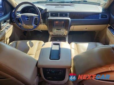 Zdjęcie 8 z 13 samochodu: 2011 GMC YUKON XL DENALI VIN:1GKS2MEF6BR241054 - miniatura