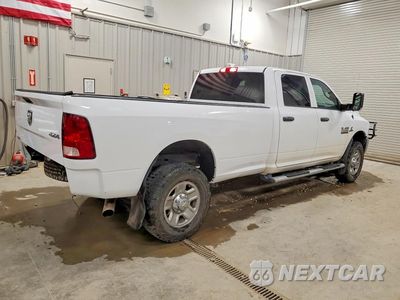 Trzecie zdjęcie samochodu z tyłu: 2018 RAM 2500 ST VIN:3C6UR5HL1JG295746 - miniatura