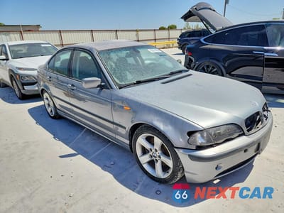 Czwarte zdjęcie samochodu z boku: 2005 BMW 325 I VIN:WBAEV33425KW20722 - miniatura