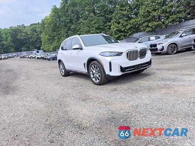 Trzecie zdjęcie samochodu z tyłu: 2026 BMW X5 XDRIVE40I VIN:5UX23EU09T9191603 - miniatura